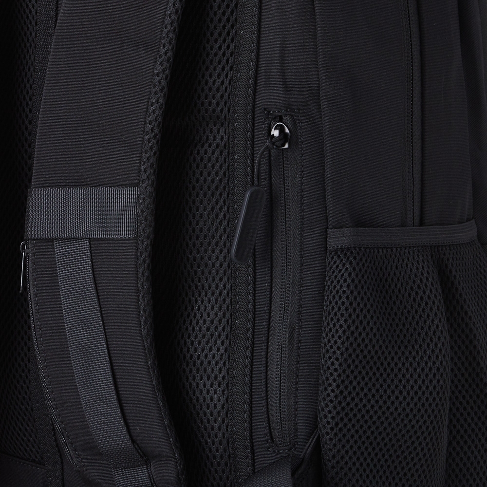 Miniatura de imagem do produto Mochila de Poliéster USB 30 Litros